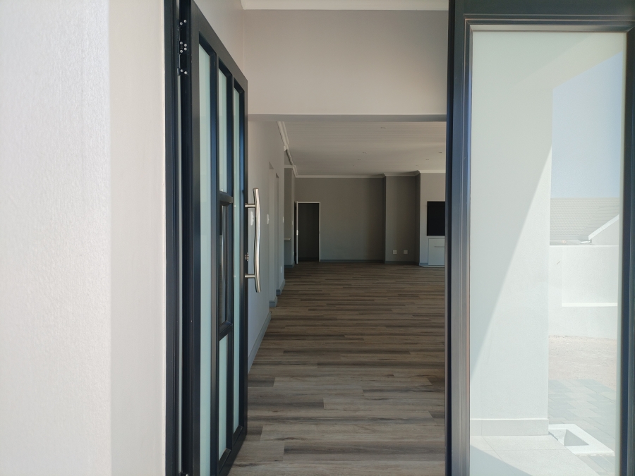 4 Bedroom Property for Sale in Tafelzicht Western Cape